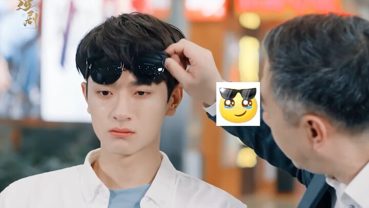 “Gu Weiyi is currently the top-tier lead in cute rom-coms.” This is Lin Yi at 18 years old!!!