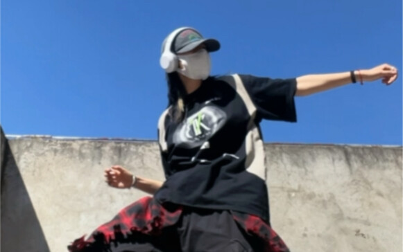 有谁喜欢这首？？paradoxxx invasion超帅的！！