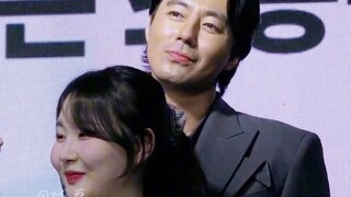 一个让赵寅成粉丝们疯狂羡慕嫉妒的女子！超异能族 ‖ 韩剧Moving发布会蓝毯 cr:logo