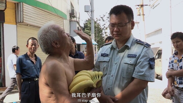 [Dongqing] "City Dream": 70-Year-Old Man Slaps Urban Management Captain! Can't Live Well in Wuhan on