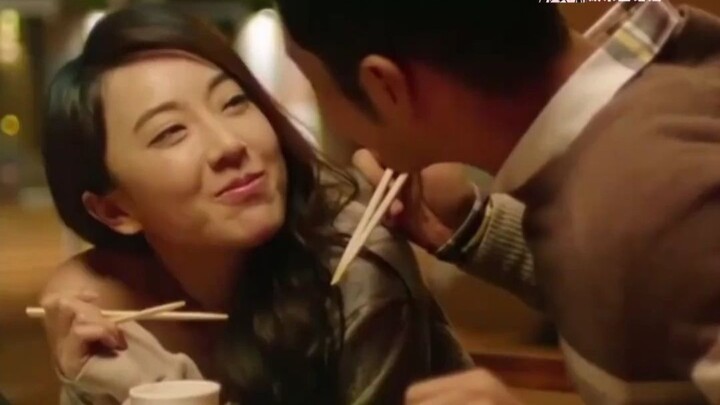 Only when we grow up do we realize the second female lead is the real girlfriend, while the female l