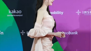 Zhang Yuanying's legs are so deadly. I love them so much.