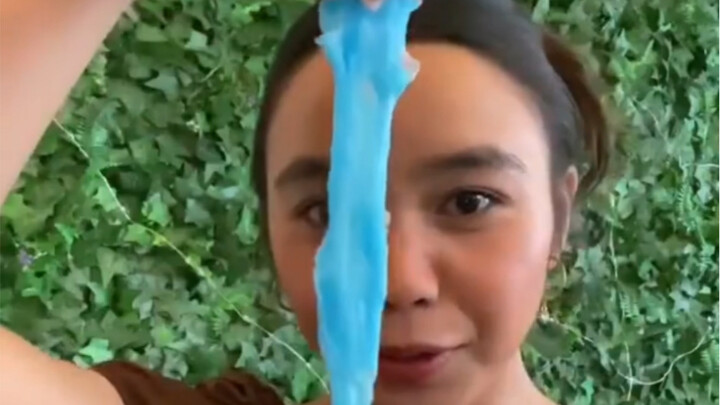 جهاز تبريد ياباني رائع يبدو مثاليًا للأنشطة الخارجية في الصيف!