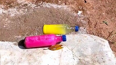 Cuộc thi ném chai lăn cầu thang phá nổ