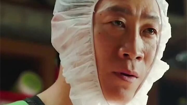 Biar bisa menyamar dan memburu pengedar narkoba, beberapa polisi malah buka restoran ayam goreng!