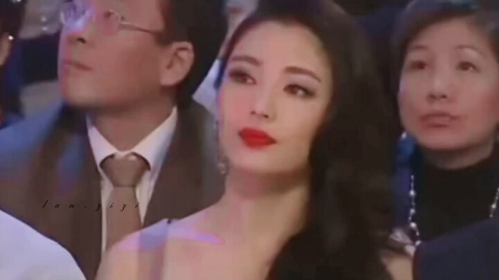 "Sister, please give up the girly look! Your early street style was completely Cheon Song Yi Ben Yi!