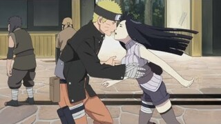 Hinata se Desmaya en los Brazos de Naruto