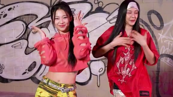 babymonster ruka, pharita and chiquita drip dance challenge video