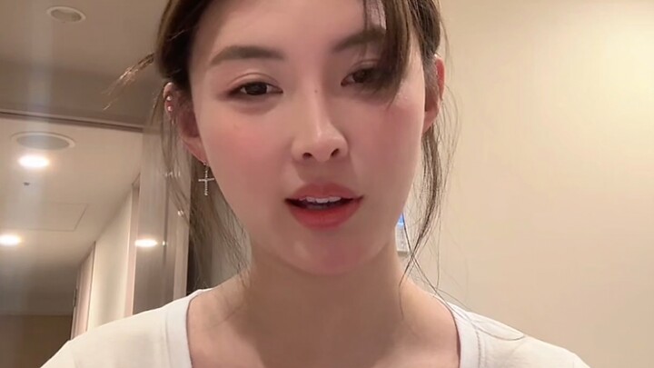 180cm-tall, renowned beauty pageant winner Wang Yu, a stunning beauty from Fuyang, Anhui, boasts an 