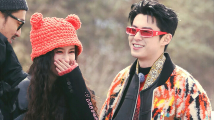 Right from the start, it’s couple outfits—this season is straight-up official U.S. canon: 【Wang Hedi