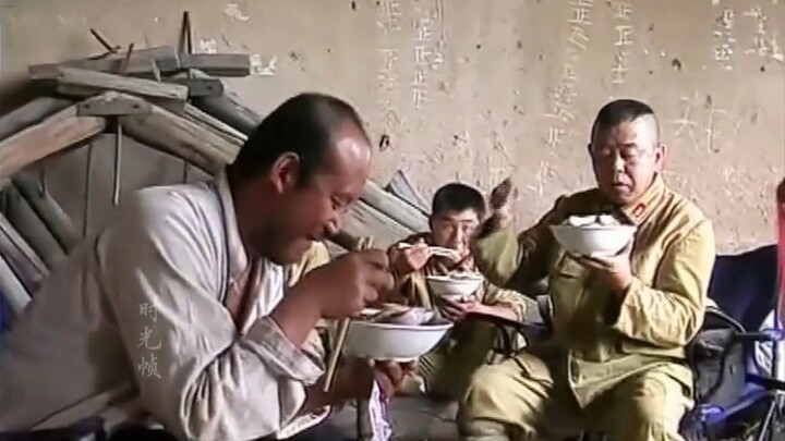 After watching the behind-the-scenes footage of "Hands Up!", I finally realized we’ve been fooled al