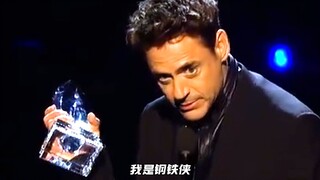 Tony: Saya adalah Iron Man baik di dalam maupun di luar layar