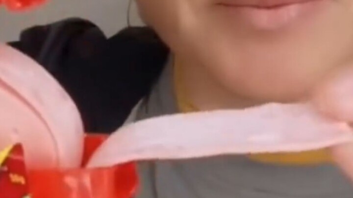 The correct way to open the big roll