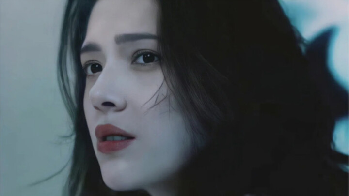 Isn’t he way hotter than the male lead? Doesn’t Ruby Lin know her own worth at all!