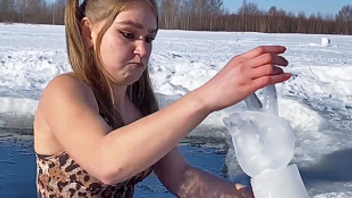 Bangsa petarung, berkekuatan lengan luar biasa! (Mandi es di musim dingin berbahaya, jangan ditiru!)
