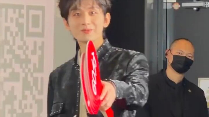 Possibly the most united fanbase in C-pop #ChengYi #Fans #Stalkers