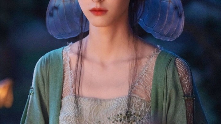 Before Yi Xiaoya copied and pasted, she made the most amazing look