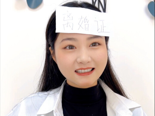 Chẳng ai thèm lấy cái bằng tốt nghiệp này cả.