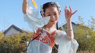 The First Spirited Branch of Spring, the Apricot Flower Goddess Dances with a Round Fan