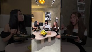 Cứ tường lời được miếng haizz NHÓM 3 CÔ GÁI | Tín Nguyễn #shorts #tinnguyen  #tinnguyenofficial