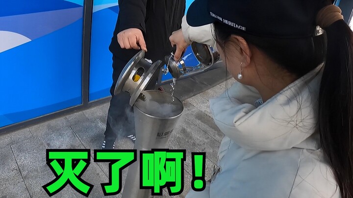 ระหว่างส่งอาหารเดลิเวอรี่ก็เลยดับไฟไปด้วย......