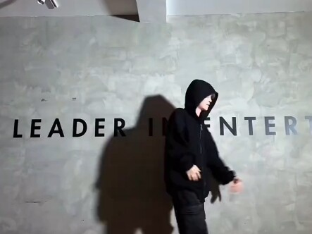 【He Xinlong】JENNIE's "like JENNIE" challenge