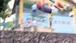 Chỉ có bố ruột mới dám chơi thế này thôi～～