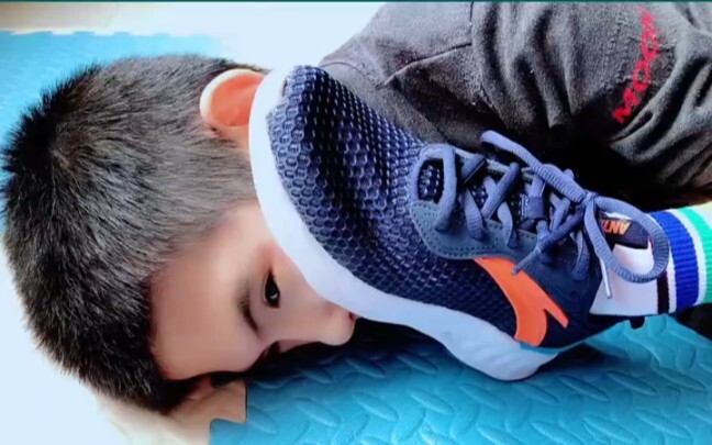 “เสี่ยวฉงเซิงเล่าเรื่องเถียงแบบผิดๆ: นอว์จื้อถูกต่อยจนฟันหลุด”