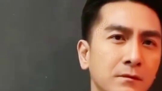 Cứ nghi ngờ tôi đi, không sao đâu, tôi sẽ trừng mắt nhìn lại bạn!