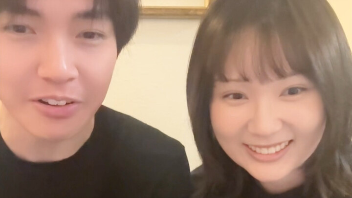 Two people can't put together a complete tongue.