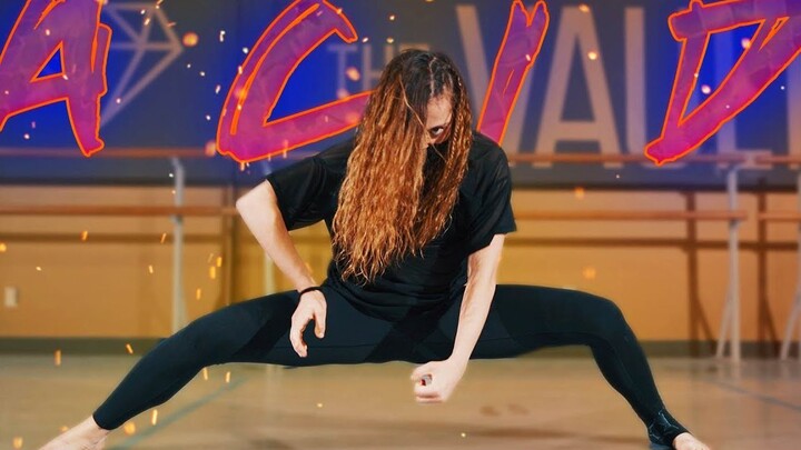Sean Lew và Kaycee Rice trở lại để hướng dẫn điệu nhảy quyến rũ "ACID"