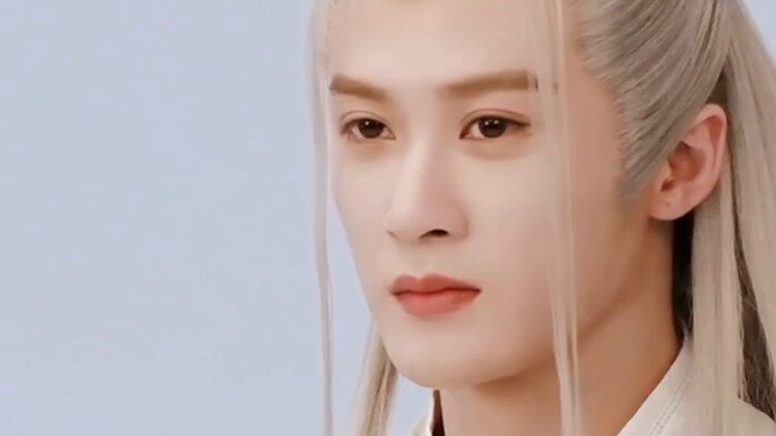 I really like the state of Kenji in Xiangliu's appearance in the behind-the-scenes! I like it so muc