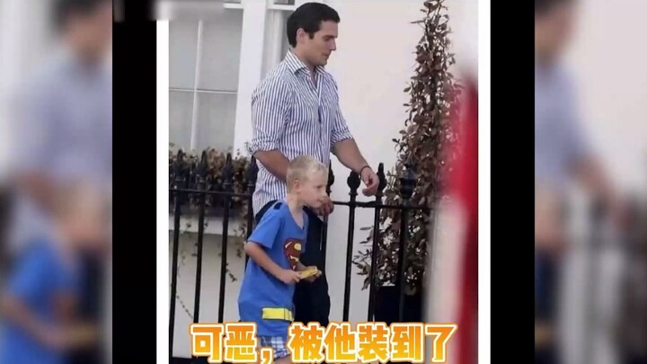 My nephew said my uncle was Superman. After being laughed at, the "Superman" uncle took him to schoo