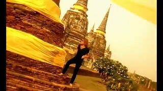 09 Bon Jovi - This Ain't A Love Song