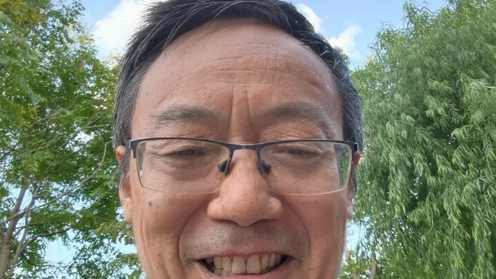 Mr. Hu Xijin has suddenly slapped an unbearable label on this lowly commoner of mine—extreme nationa