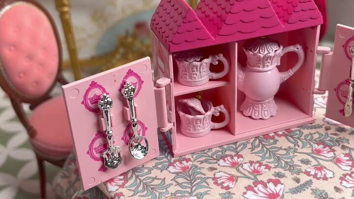 ของเล่นจิ๋ว [ของเล่นอาหารสไตล์สวยเหนือจินตนาการ] เครื่องใช้บนโต๊ะอาหารเจ้าหญิง
