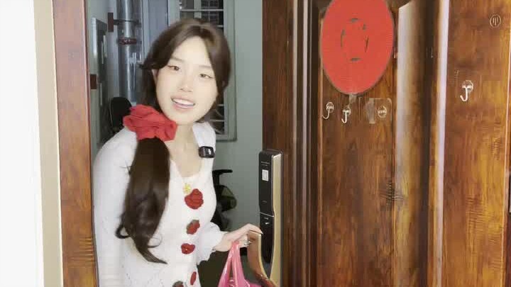 Cuộc đời đầy sợ hãi và ảo tưởng của mẹ tôi