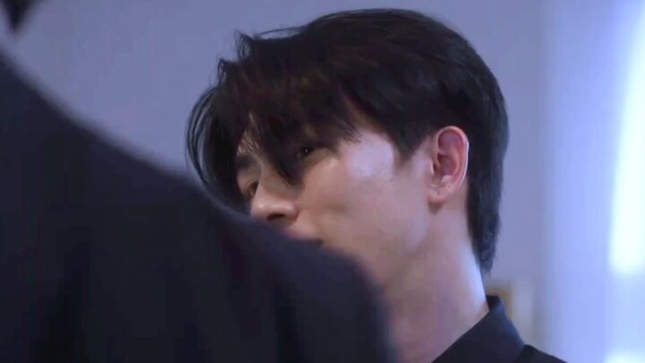 "ไปซะ ลูกหมาของคุณกำลังตามหาคุณอีกแล้ว"