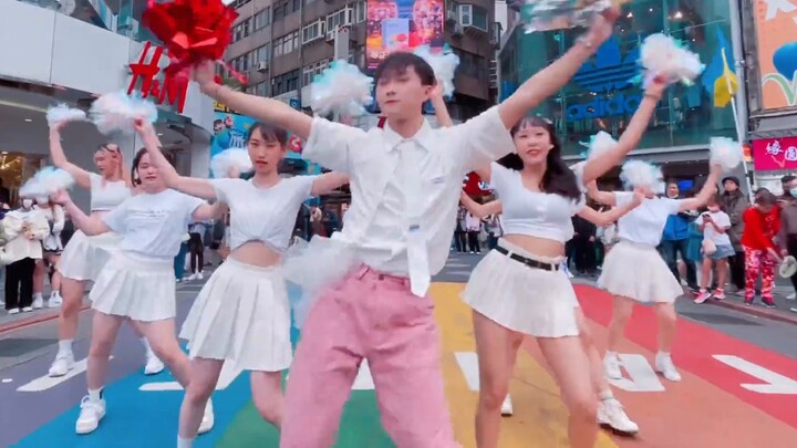 Senyum Pelangi Wang Xinling adalah cover dance terlengkap di Internet