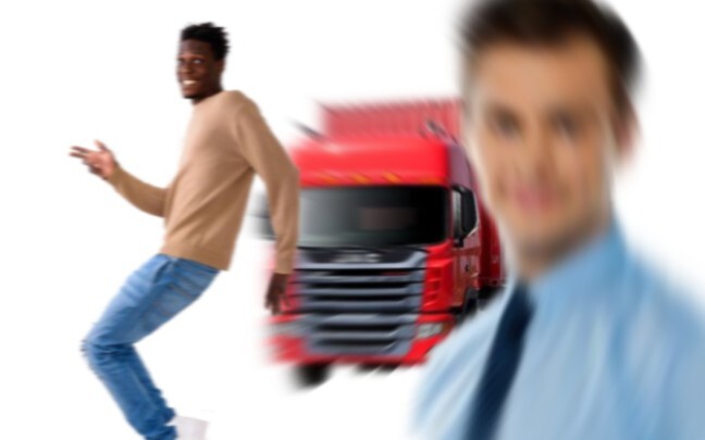 Khi bạn cố gắng hiểu nội dung bài nghe tiếng Anh...
