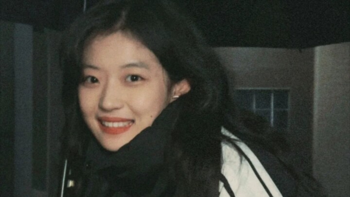 Sun Qian: A "stray cat's" figure and a sweet girl's face!