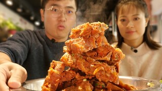 Hotpot tulang babi swalayan! Daging dan mi instan sepuasnya!