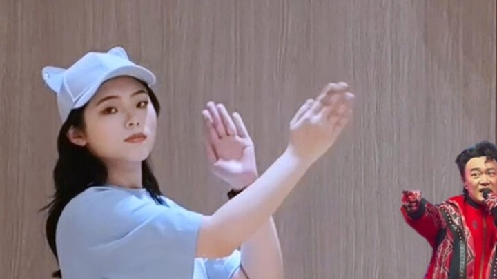 Trước khi nhảy theo "Heavy Taste", bạn nên xem nó nhé~