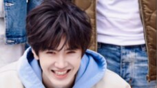 Help! I found a really stupid handsome guy! How can someone play BGM for himself to build momentum,