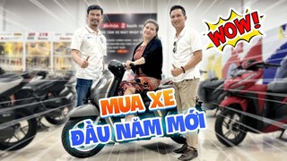 Đầu Xuân Tiết Cương dẫn vợ chồng đại gia Long An lên Sài Gòn sắm xe tay ga đi chợ