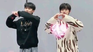 〔时代少年团〕《渐暖》双人舞