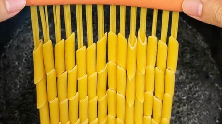 R&D successful, preparing to set up a stall…