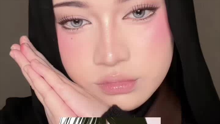 Một kiểu trang điểm rất đáng học