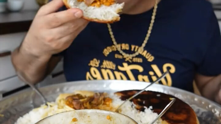 What do high-caste Indian families have for lunch?