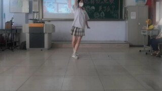【Ji Mingyue】Dancing in class wearing JK 2.0